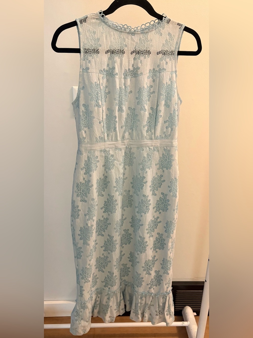Sleeveless Light Blue Dress with Floral Lace